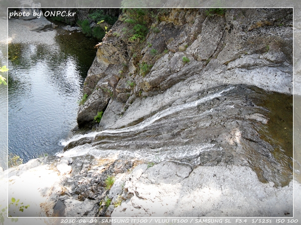 주왕산 제1,2,3폭포 & 명일여관식당 - 출입시간은 평일 9~16시 성수기, 주말, 공휴일은 8시~18시로 정해져 있다. 주왕산 제3폭포