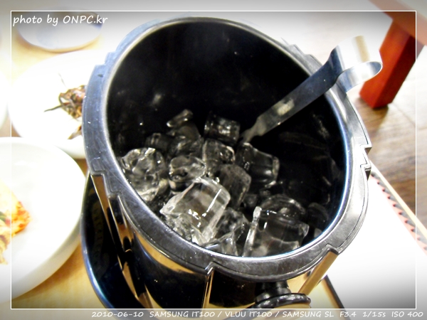 새포항물회식당-시원한 물회를 먹어보자! - 물회 먹을 준비중 새포항물회식당-시원한 물회를 먹어보자!