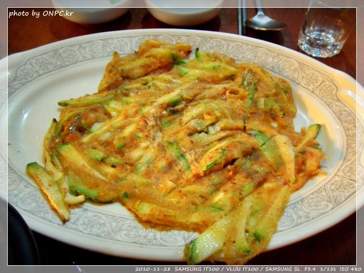 울산 호계 - 해원(초밥, 참돔회) - 좌식 테이블 쪽에서 본 가게내부 울산 호계 - 해원(초밥, 참돔회)