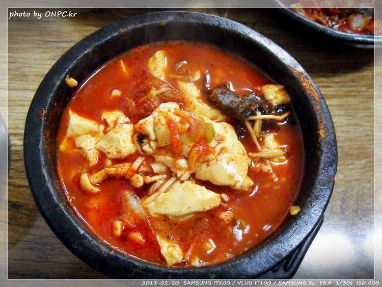 여러종류의 순두부요리 - 이화 맷돌 순두부 (보쌈사진추가!) - 순두부 맛보러 들어가볼까요~ 여러종류의 순두부요리 - 이화 맷돌 순두부 (보쌈사진추가!)