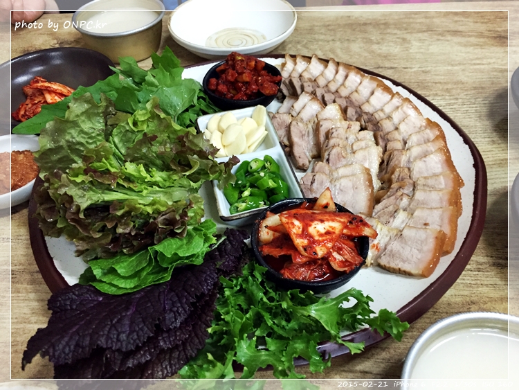 여러종류의 순두부요리 - 이화 맷돌 순두부 (보쌈사진추가!) - 순두부 맛보러 들어가볼까요~ 여러종류의 순두부요리 - 이화 맷돌 순두부 (보쌈사진추가!)