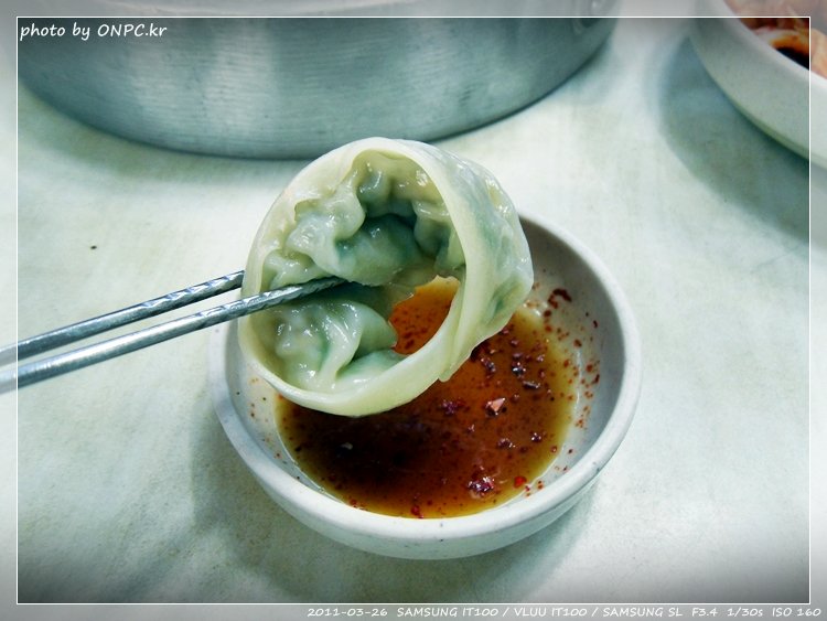 장마의 시작 비오는날은 비학산 생칼국수 먹으러 가봐요 - 체인점으로 여러 동네 마다 있는 비학산 생칼국수지만 지점마다 맛은 틀리니 한번 먹으러 가볼까요? 장마의 시작 비오는날은 비학산 생칼국수 먹으러 가봐요