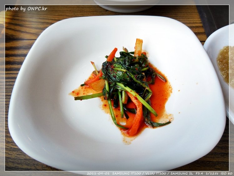 마늘보쌈을 점심특선으로 저렴하게 맛보자~