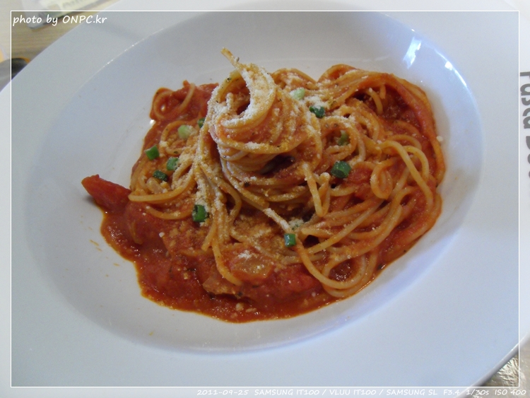 무료음료에 저렴한 파스타 맛보러가요.