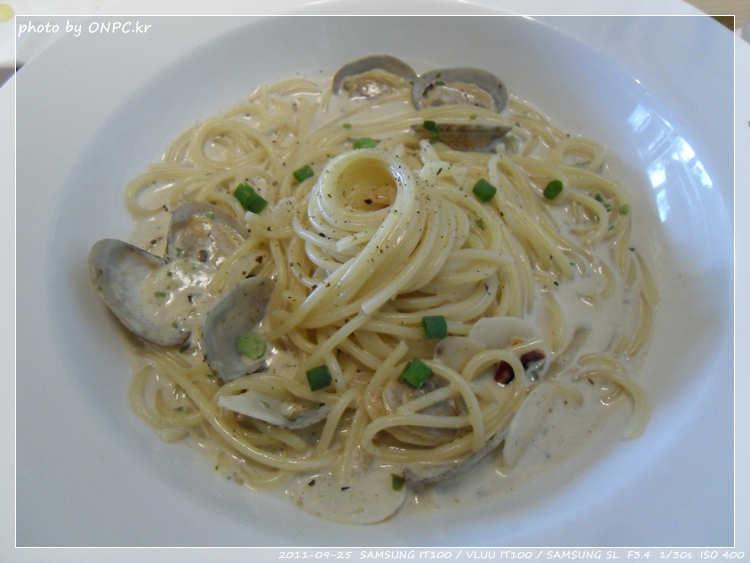 무료음료에 저렴한 파스타 맛보러가요.