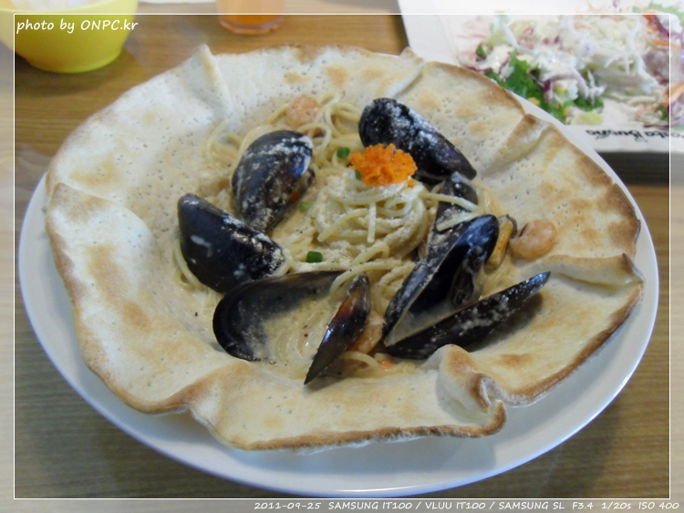 무료음료에 저렴한 파스타 맛보러가요.