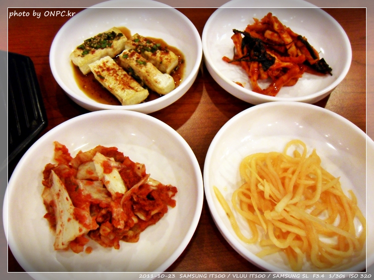 밀면과 갈비찜 먹으러 3대 서가밀면에 가봐요 - 서가밀면 입구 밀면과 갈비찜 먹으러 3대 서가밀면에 가봐요