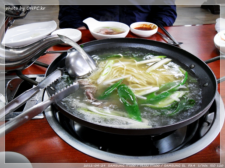 [보양식특집] 기러기 칼국수와 백숙, 푸짐한 점심특선