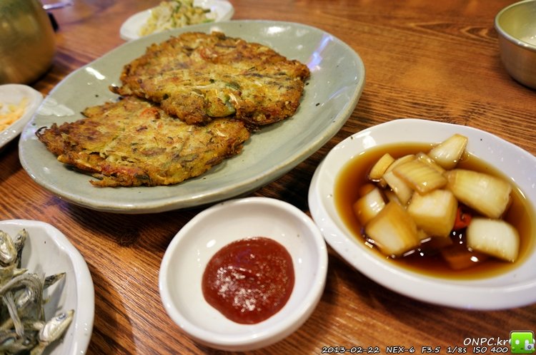 푸짐한 안주에 막걸리 한잔~ 호호파전
