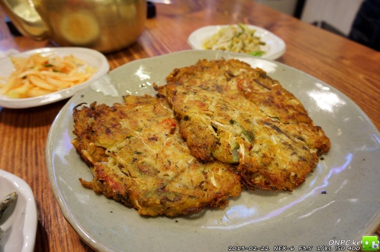 푸짐한 안주에 막걸리 한잔~ 호호파전