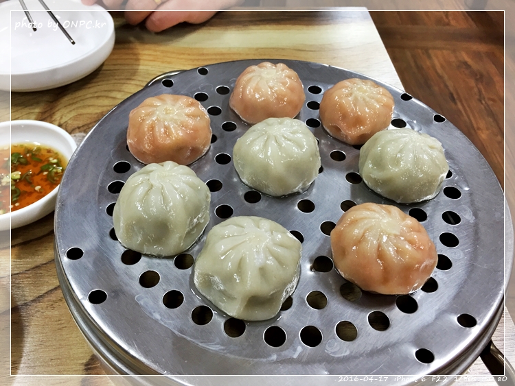 메밀함량이 높은 메밀요리전문점 - 초록색 간판이 눈에 들어오네요. 연암 초등학교 옆입니다. 들어가 볼까요~ 메밀함량이 높은 메밀요리전문점
