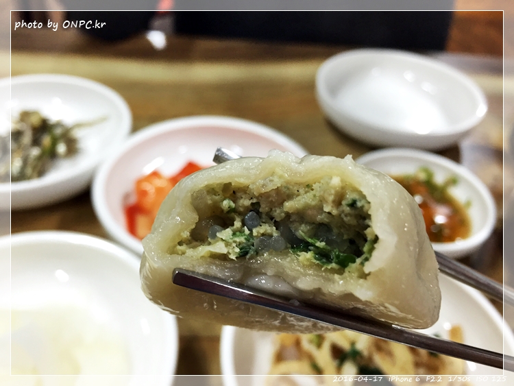 메밀함량이 높은 메밀요리전문점 - 초록색 간판이 눈에 들어오네요. 연암 초등학교 옆입니다. 들어가 볼까요~ 메밀함량이 높은 메밀요리전문점