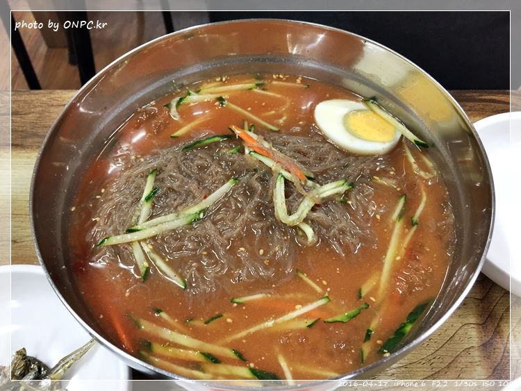 메밀함량이 높은 메밀요리전문점 - 초록색 간판이 눈에 들어오네요. 연암 초등학교 옆입니다. 들어가 볼까요~ 메밀함량이 높은 메밀요리전문점