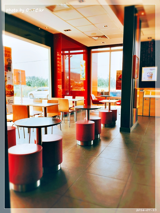 맥도날드 토이 슈퍼마리오 & 코카콜라 골드에디션 - 2016년 7월 15일 자정부터 맥도날드에서 만날 수 있는 마리오~! & 리우 1955버거 구매 시 코카콜라 골드 맥도날드 토이 슈퍼마리오 & 코카콜라 골드에디션