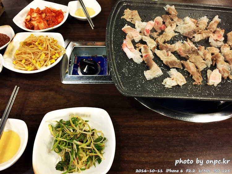 저탄수화물 고지방(LCHF) 식단 및 후기 - 시원한 맥주와 코스트코에서 구입한 연어 & 광어 회 저탄수화물 고지방(LCHF) 식단 및 후기