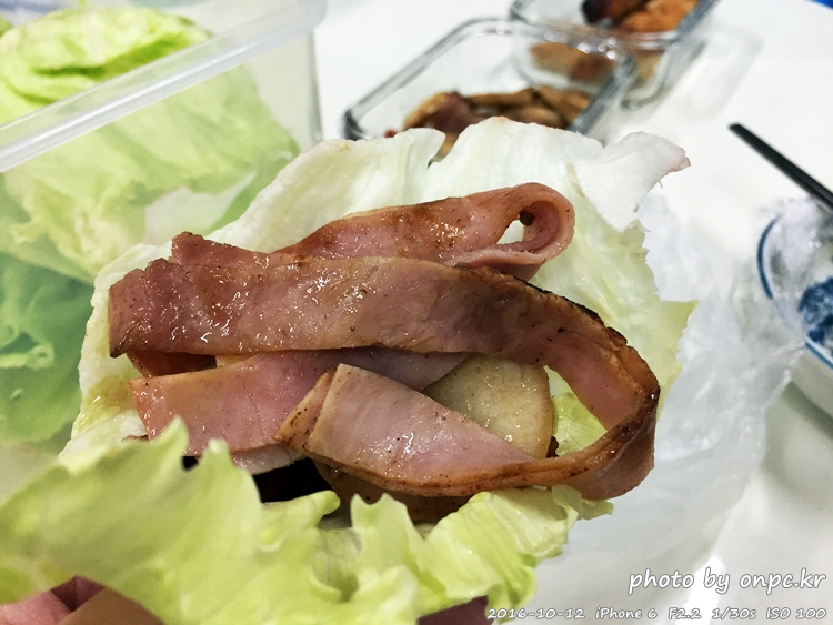 저탄수화물 고지방(LCHF) 식단 및 후기 - 시원한 맥주와 코스트코에서 구입한 연어 & 광어 회 저탄수화물 고지방(LCHF) 식단 및 후기