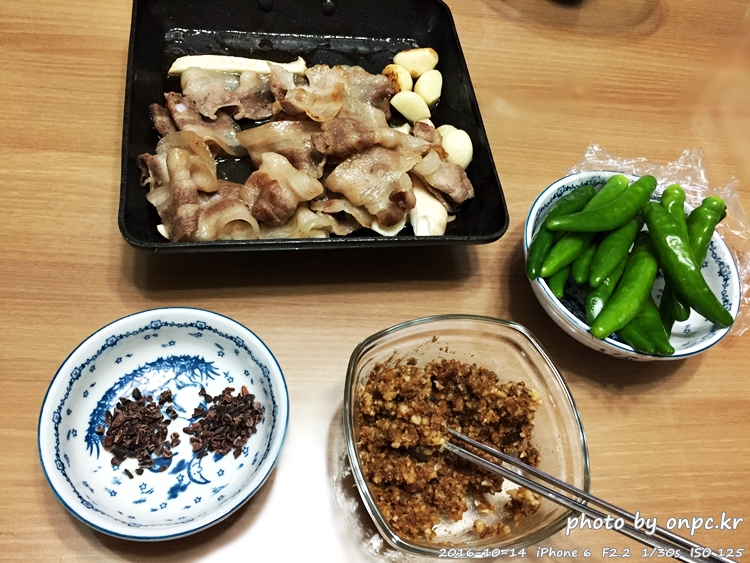 저탄수화물 고지방(LCHF) 식단 및 후기 - 시원한 맥주와 코스트코에서 구입한 연어 & 광어 회 저탄수화물 고지방(LCHF) 식단 및 후기