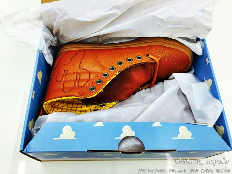 반스(VANS)신발과 토이스토리의 콜라보 컬렉션 - 콜라보레이션 컬렉션을 출시 공개했어요!! 반스(VANS)신발과 토이스토리의 콜라보 컬렉션