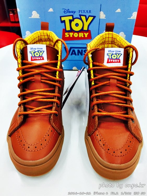 반스(VANS)신발과 토이스토리의 콜라보 컬렉션 - 콜라보레이션 컬렉션을 출시 공개했어요!! 반스(VANS)신발과 토이스토리의 콜라보 컬렉션