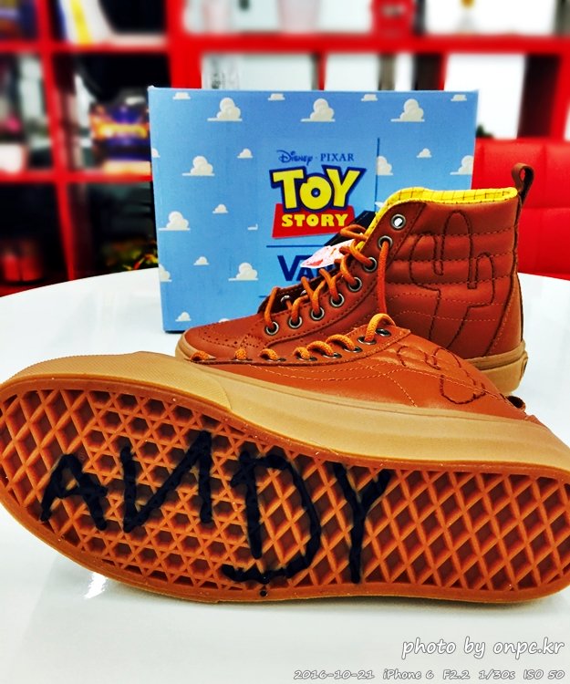 반스(VANS)신발과 토이스토리의 콜라보 컬렉션 - 콜라보레이션 컬렉션을 출시 공개했어요!! 반스(VANS)신발과 토이스토리의 콜라보 컬렉션