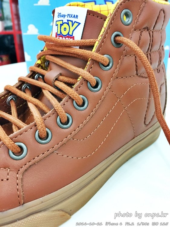 반스(VANS)신발과 토이스토리의 콜라보 컬렉션 - 콜라보레이션 컬렉션을 출시 공개했어요!! 반스(VANS)신발과 토이스토리의 콜라보 컬렉션