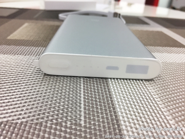 샤오미 보조배터리 2세대 3세대 10000mAh 개봉기 - 박스 포장 상태. 10000mAh 3세대 / 10000mAh 2세대 샤오미 보조배터리 2세대 3세대 10000mAh 개봉기