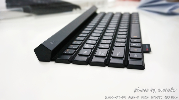 휴대가 간편한 롤방식 LG롤리키보드2 KBB-710