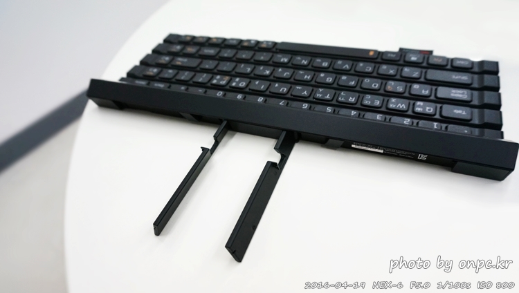 휴대가 간편한 롤방식 LG롤리키보드2 KBB-710