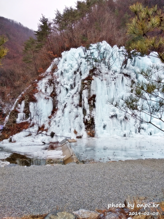 경북청송 얼음골 얼음폭포 아이스클라이밍경기장