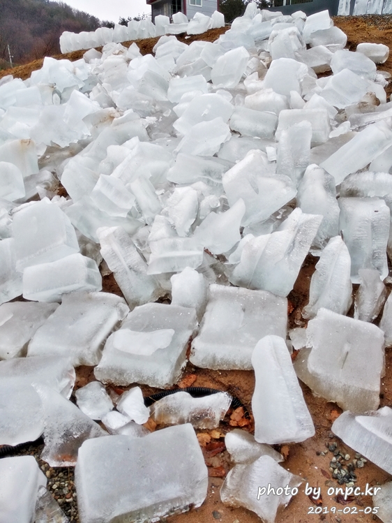 경북청송 얼음골 얼음폭포 아이스클라이밍경기장