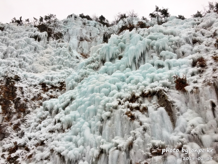 경북청송 얼음골 얼음폭포 아이스클라이밍경기장