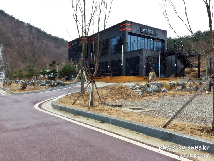 경북청송 얼음골 얼음폭포 아이스클라이밍경기장