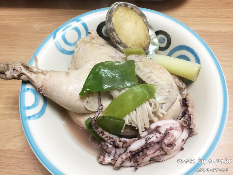 초복 복날! 든든한 해신탕으로 몸 보신하고~ 건강한 여름맞이 어떠세요? - 해신탕 하면 익숙한 듯 아닌 듯한데요ㅋ 그럼 해신탕이란?? 코스트코 닭한마리 해신탕