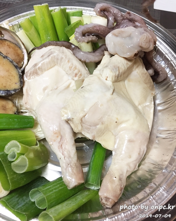 초복 복날! 든든한 해신탕으로 몸 보신하고~ 건강한 여름맞이 어떠세요? - 해신탕 하면 익숙한 듯 아닌 듯한데요ㅋ 그럼 해신탕이란?? 코스트코 닭한마리 해신탕