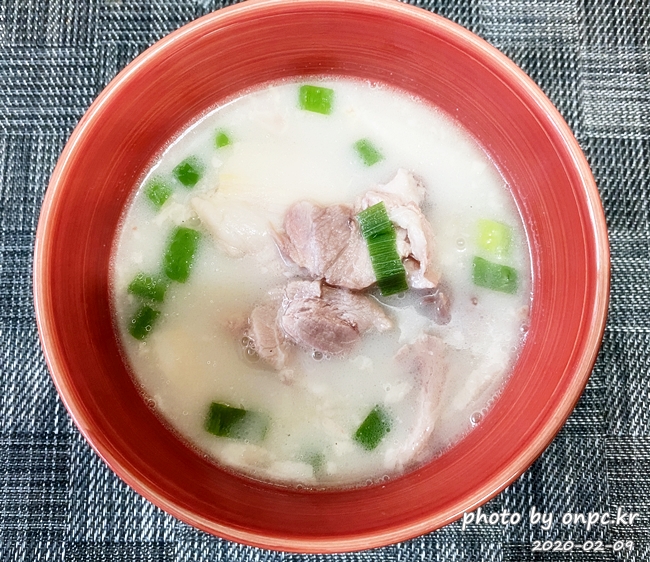 오뚜기 부산식 돼지국밥 곰탕(OTTOGI PREMIUM PORK BONE SOUP)