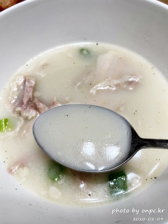오뚜기 부산식 돼지국밥 곰탕(OTTOGI PREMIUM PORK BONE SOUP)