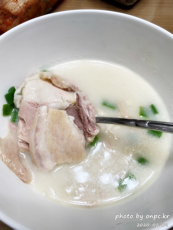 오뚜기 부산식 돼지국밥 곰탕(OTTOGI PREMIUM PORK BONE SOUP)