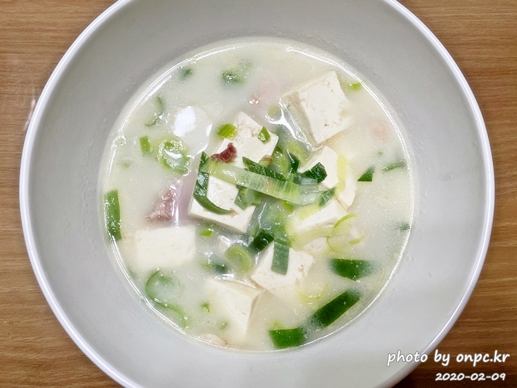 오뚜기 부산식 돼지국밥 곰탕(OTTOGI PREMIUM PORK BONE SOUP)