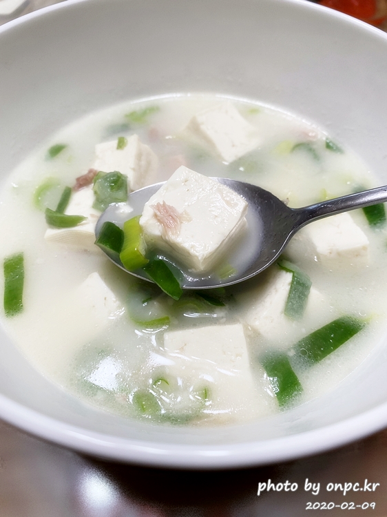 오뚜기 부산식 돼지국밥 곰탕(OTTOGI PREMIUM PORK BONE SOUP)