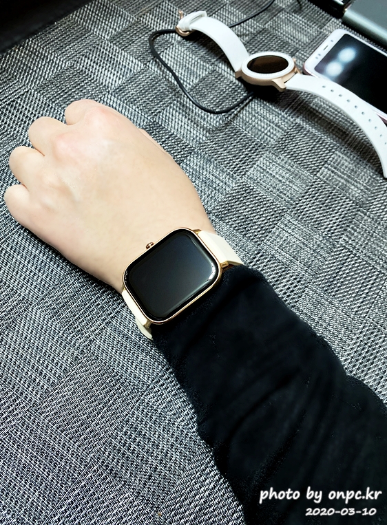 샤오미 Amazfit GTS Gold