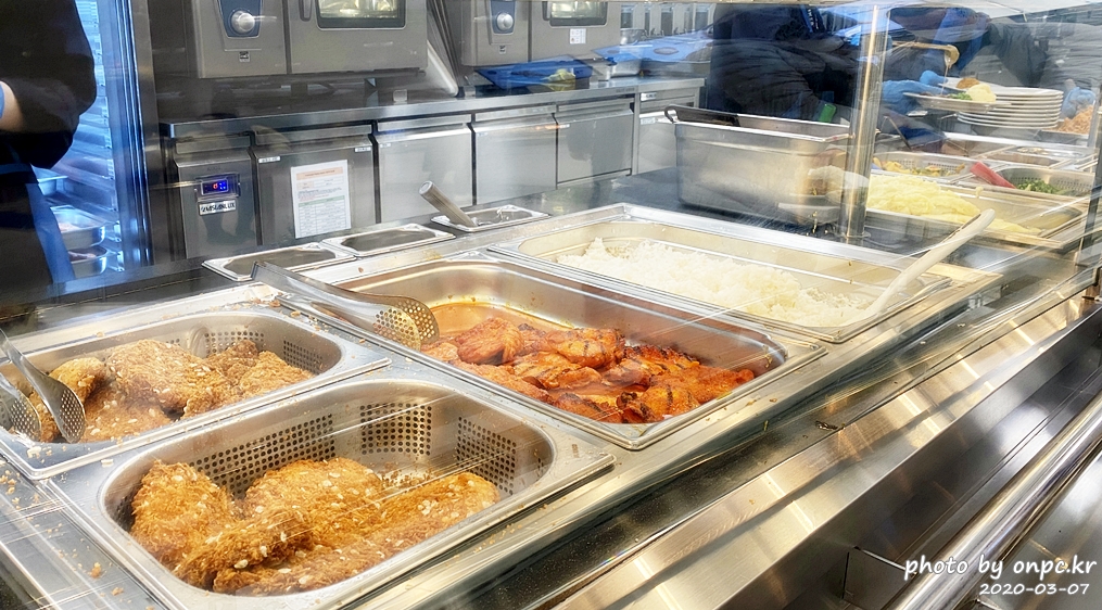 이케아동부산점레스토랑 돈가스 닭갈비 통등심돈가스