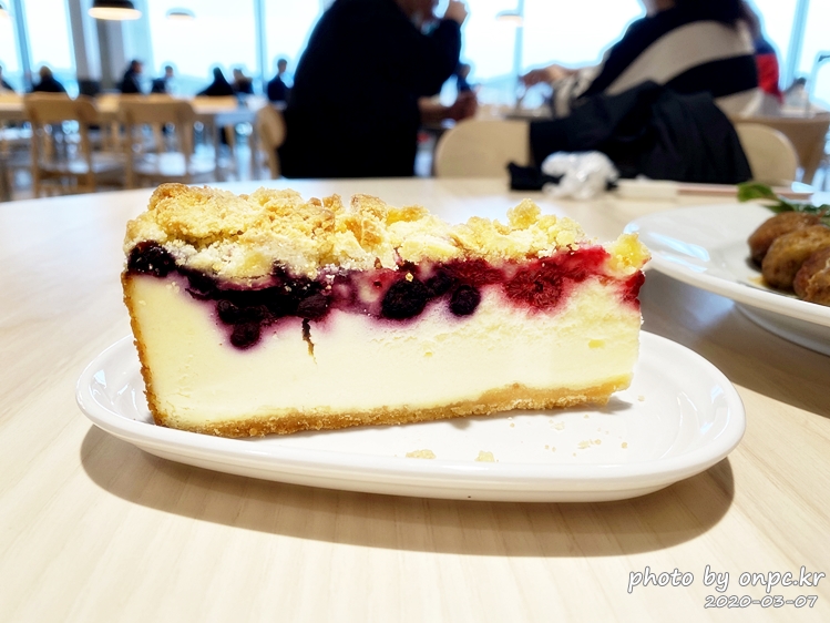 이케아 레스토랑  블루베리 치즈케이크