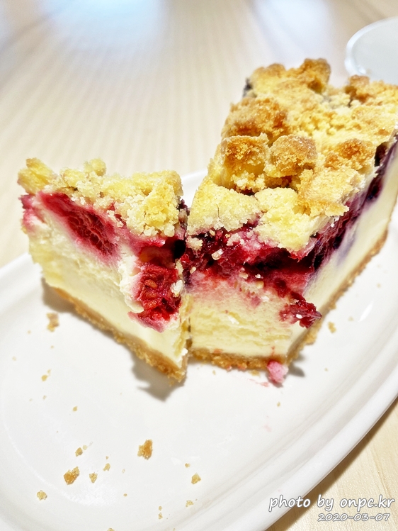 이케아 레스토랑  블루베리 치즈케이크