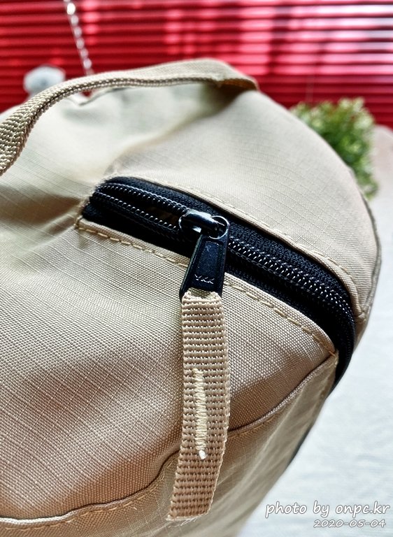 네이처하이크 경량 접이식 캠핑 코트