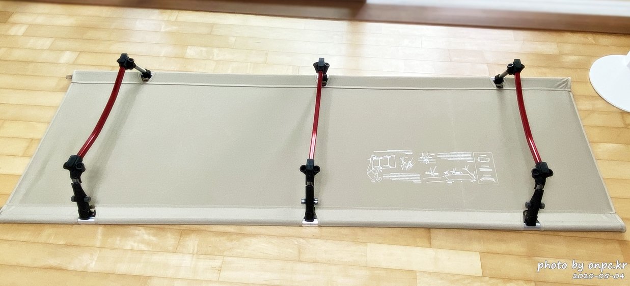 네이처하이크 경량 접이식 캠핑 코트(Naturehike light Folding Camping Cot)