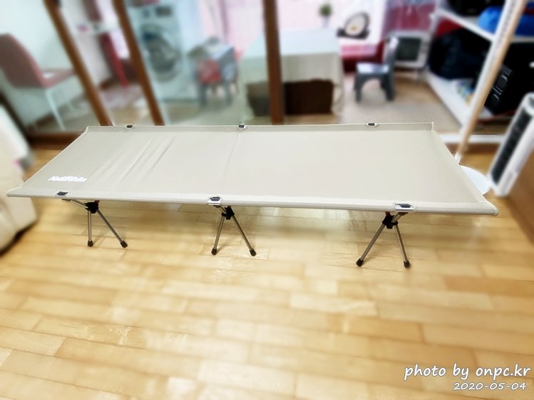 네이처하이크 경량 접이식 캠핑 코트(Naturehike light Folding Camping Cot)