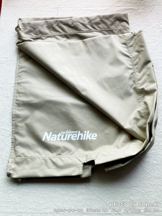 네이처하이크 경량 접이식 캠핑 코트