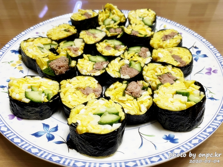 저탄수고지방(LCHF) 다이어트 식단의 계란 김밥과 삼겹 튀김, 코코넛 치킨 - 저탄수화물 고지방 식단의 영양섭취 비율 저탄수화물 고지방(LCHF) 밥없는 계란김밥