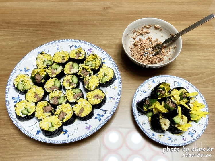 저탄수고지방(LCHF) 다이어트 식단의 계란 김밥과 삼겹 튀김, 코코넛 치킨 - 저탄수화물 고지방 식단의 영양섭취 비율 저탄수화물 고지방(LCHF) 밥없는 계란김밥