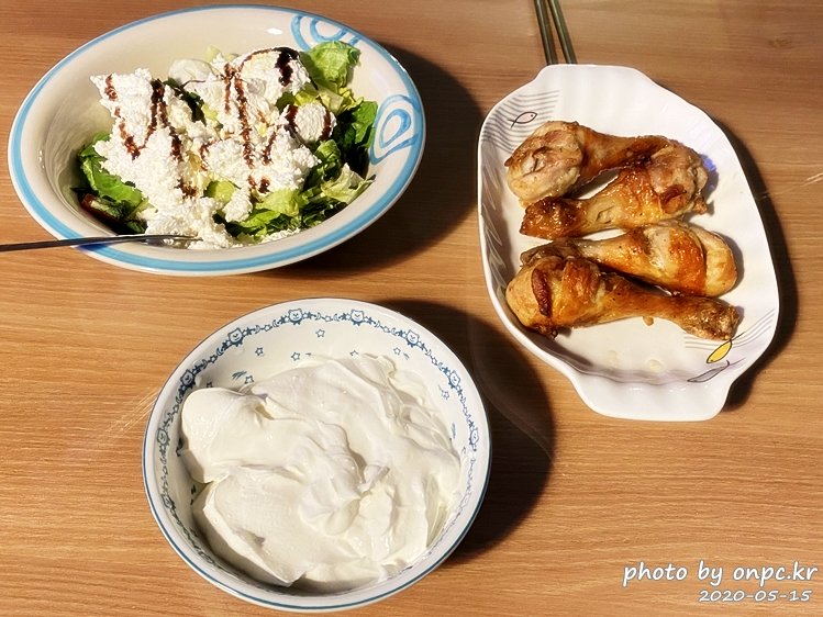 저탄수고지방(LCHF) 다이어트 식단의 계란 김밥과 삼겹 튀김, 코코넛 치킨 - 저탄수화물 고지방 식단의 영양섭취 비율 저탄수화물 고지방(LCHF) 코코넛 치킨